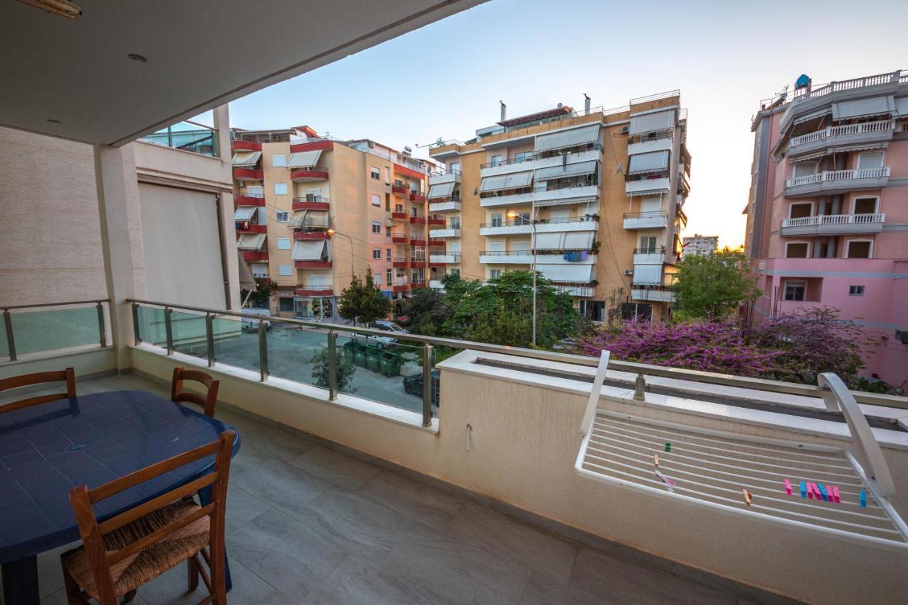 Mamma'S Apartments Sarandë Exterior foto
