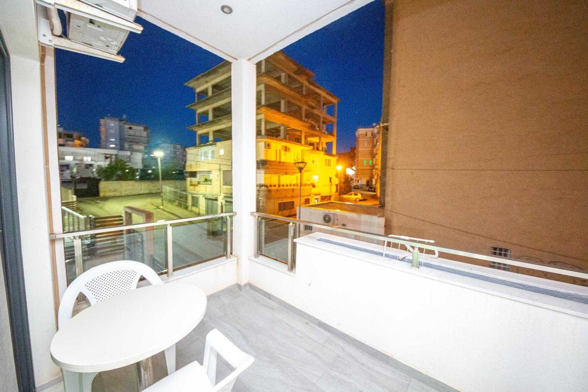 Mamma'S Apartments Sarandë Exterior foto