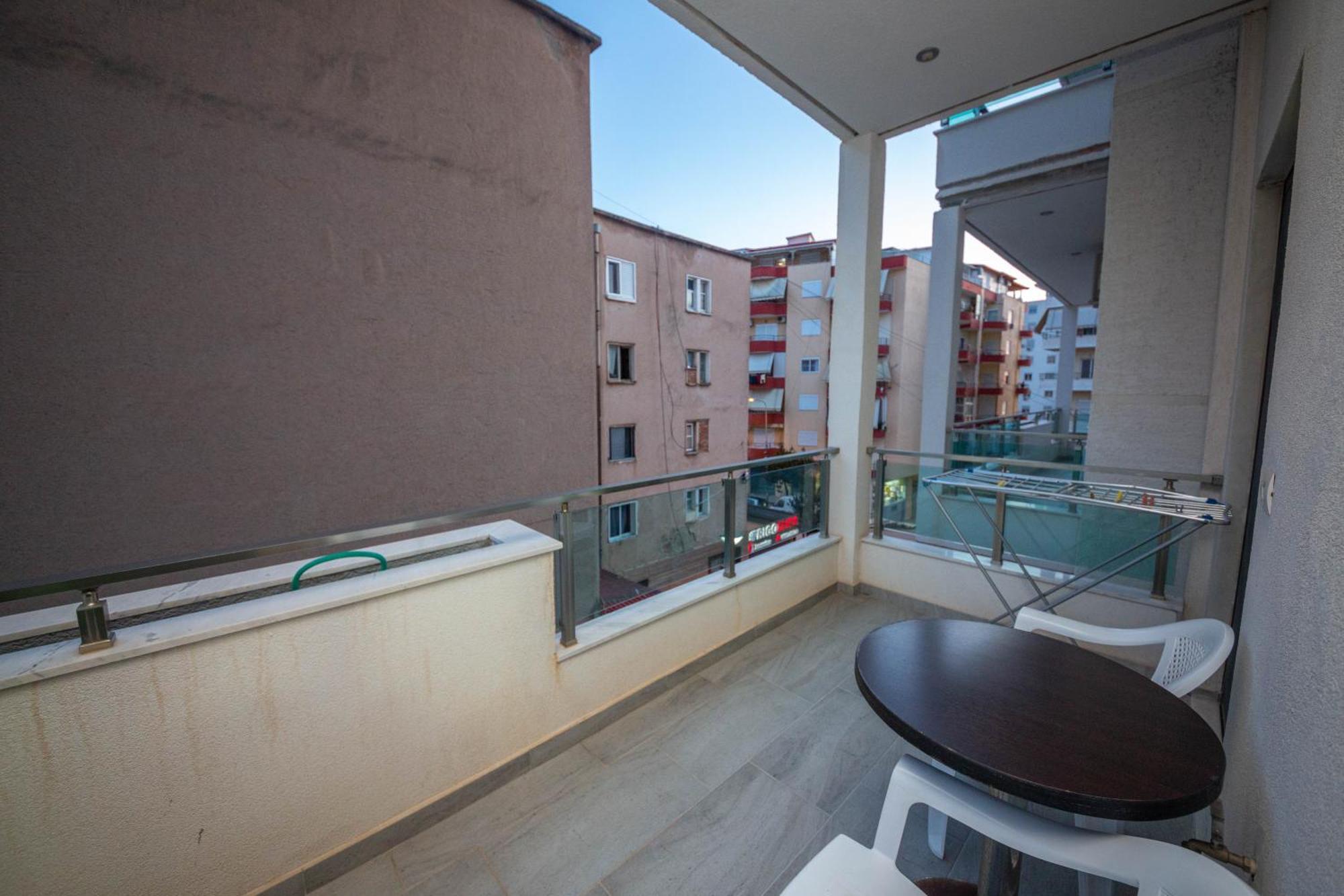 Mamma'S Apartments Sarandë Exterior foto